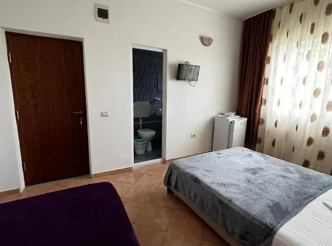 招待所 Asterias 3*