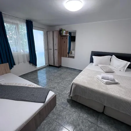 Asterias بيت ضيافة إيفوري نورد