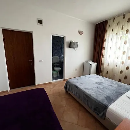 بيت ضيافة Asterias 3*